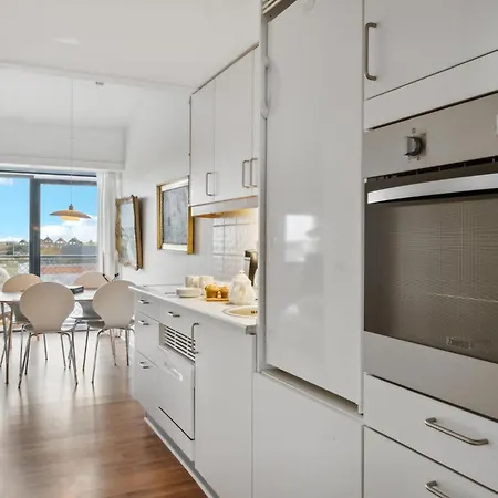 2 Bedroom Beautiful In Lejlighed